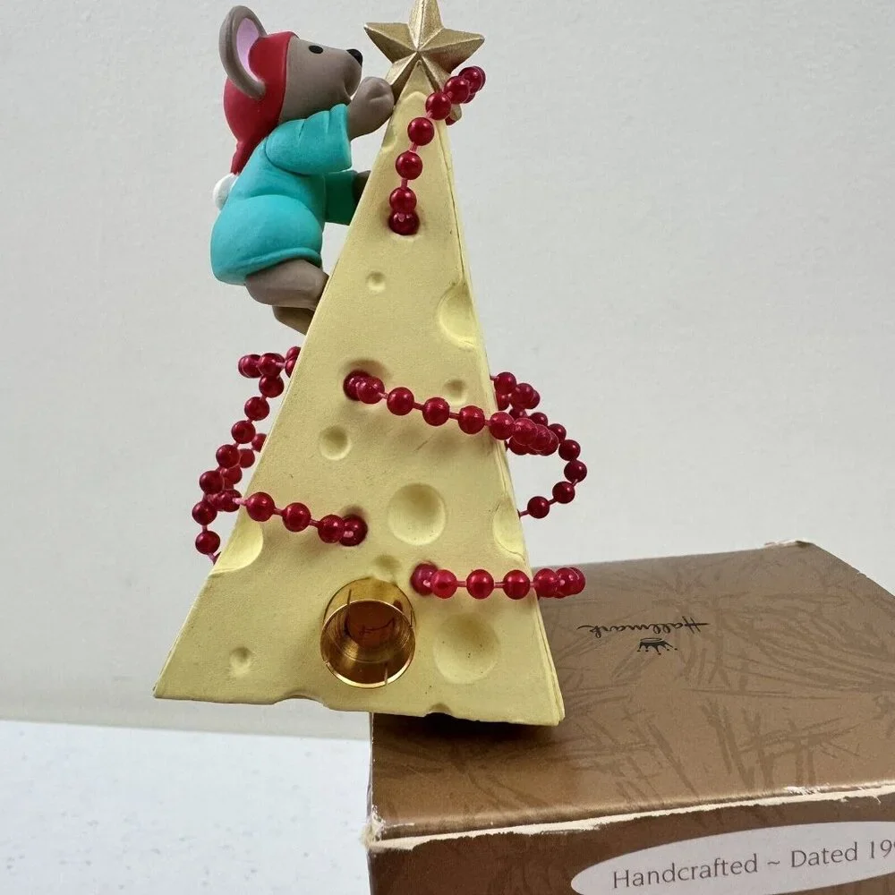 VTG Hallmark Ornament Magic 